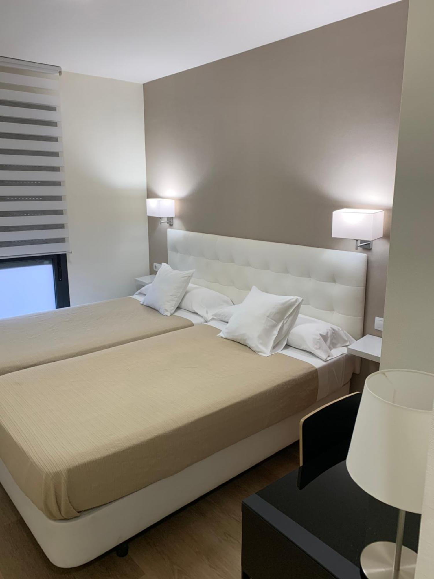 Hostal El Rocio Paracuellos de Jarama Exteriér fotografie